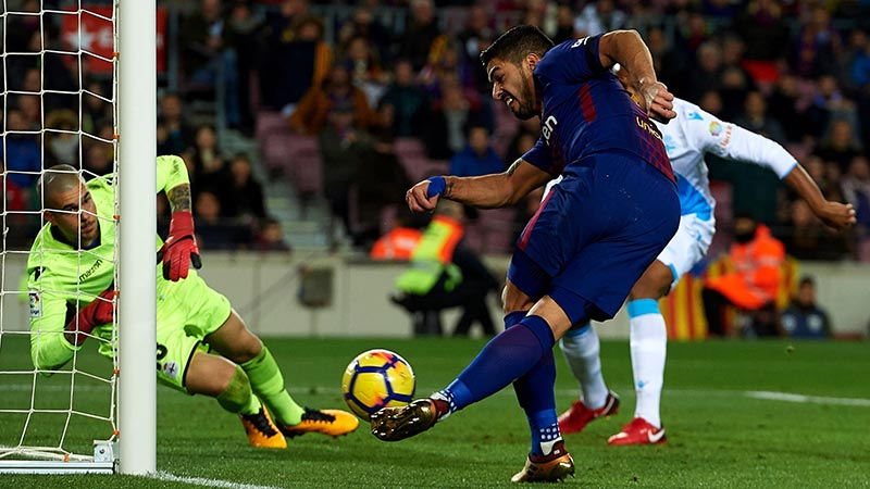 Hướng Dẫn Kỹ Thuật Rabona – Cú Sút Chéo Chân đẹp Mắt